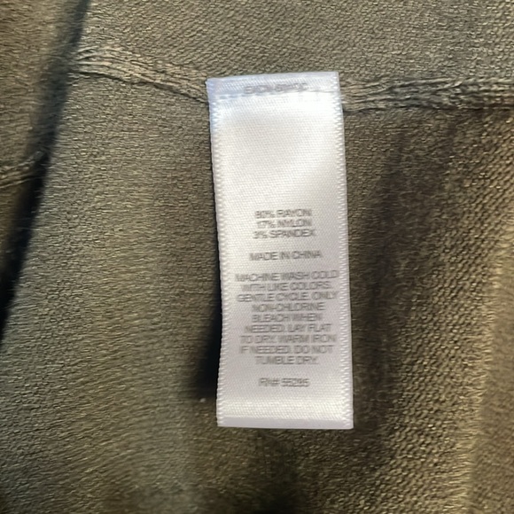 NWT Express Super Soft Olive Mid-length Long Sleeve Sweater Dress - XS - #0002 - Picture 7 of 8